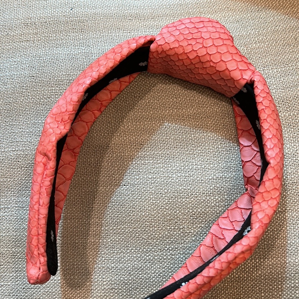 Lele Sadoughi Faux Leather Peach Color Knotted Headband - Picture 3 of 6